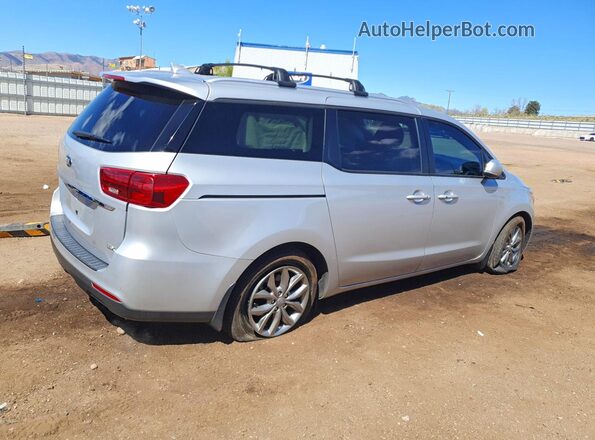 KNDMB5C10L6596810 2020 KIA SEDONA Серебряный Задняя правая четверть