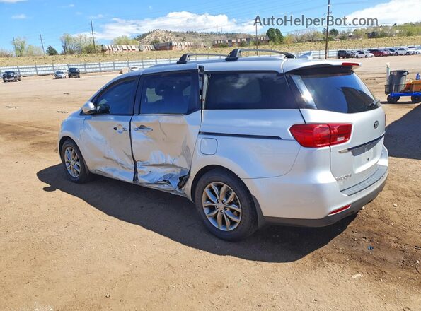 KNDMB5C10L6596810 2020 KIA SEDONA Серебряный Задняя левая четверть