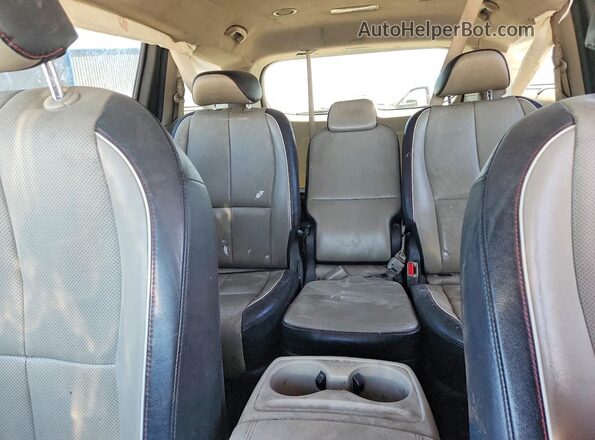 KNDMB5C10M6674147 2021 KIA SEDONA Black უკანა სავარძლების ხედი