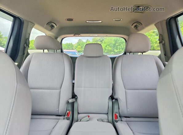 KNDMB5C10M6674391 2021 KIA SEDONA Silver Հետևի նստատեղերի տեսք