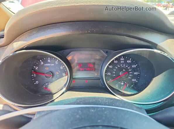 KNDMB5C11G6128834 2016 KIA SEDONA Maroon Вид щитка приладів