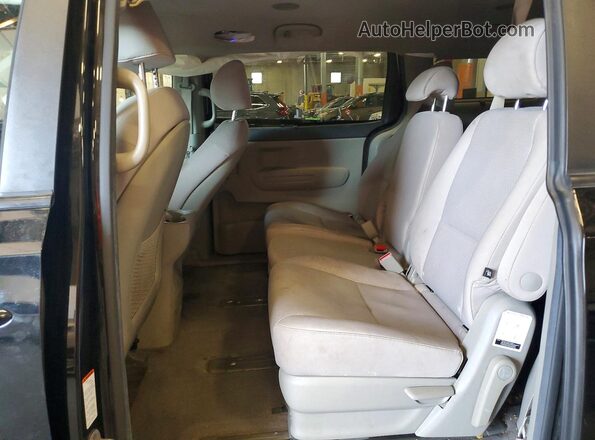 KNDMB5C11G6203791 2016 KIA SEDONA Black Вид задньої частини салону
