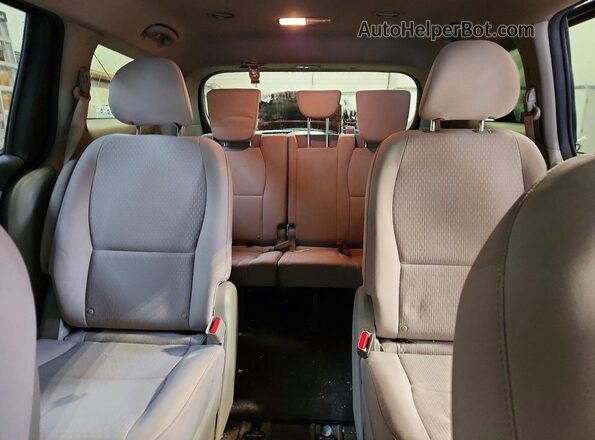 KNDMB5C11H6290853 2017 KIA SEDONA Black Widok tylnych siedzeń