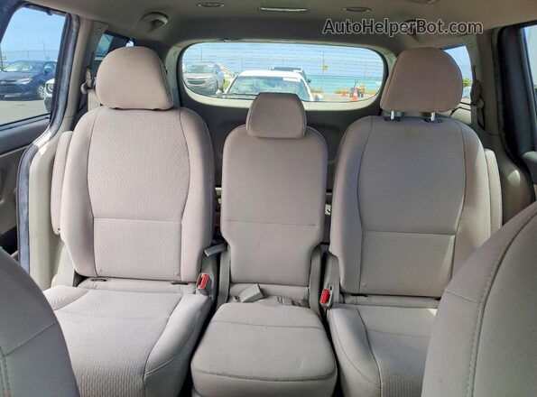 KNDMB5C12G6202780 2016 KIA SEDONA Black Widok tylnych siedzeń