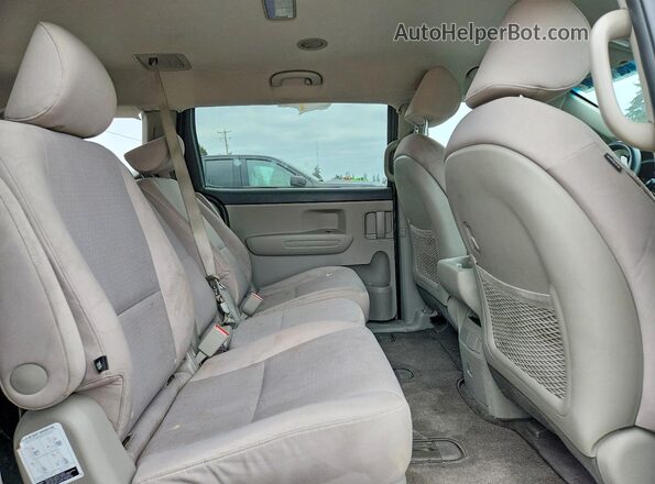 KNDMB5C12H6234274 2017 KIA SEDONA Gray უკანა სალონის ხედი