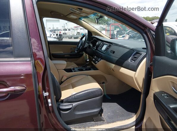 KNDMB5C12H6300872 2017 KIA SEDONA Бордовый Вид салона спереди