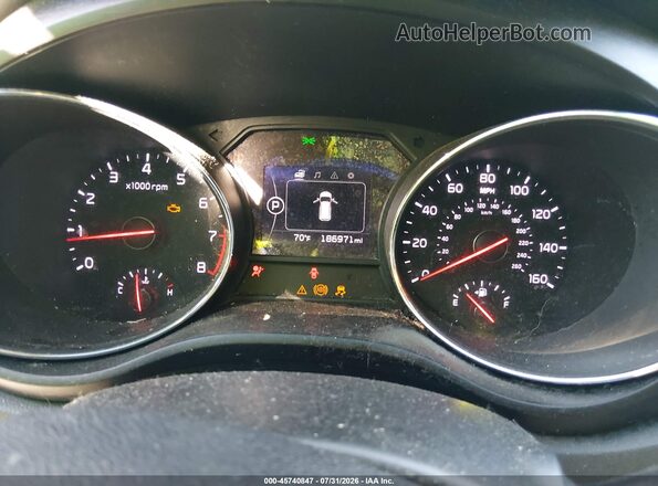 KNDMB5C12H6314271 2017 KIA SEDONA Gray Հետևի նստատեղերի տեսք
