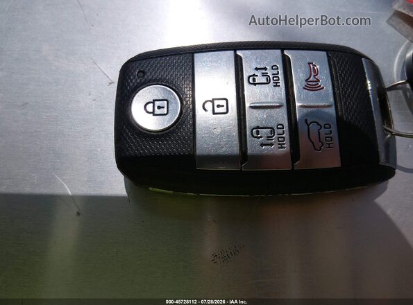 KNDMB5C12H6320510 2017 KIA SEDONA Black Առջևի վահանակի տեսք