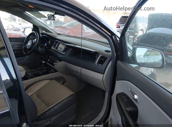 KNDMB5C12H6324931 2017 KIA SEDONA Черный Вид салона спереди