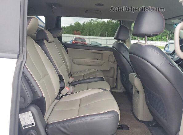 KNDMB5C13G6213674 2016 KIA SEDONA Белый Вид задней части салона