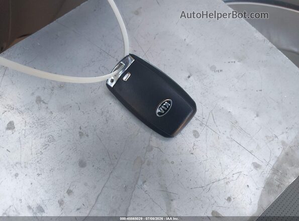KNDMB5C14H6324929 2017 KIA SEDONA Black Առջևի վահանակի տեսք