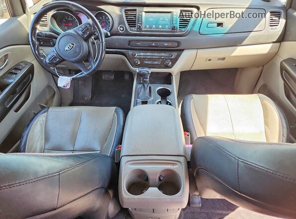 KNDMB5C14L6580058 2020 KIA SEDONA Black Dashboard view