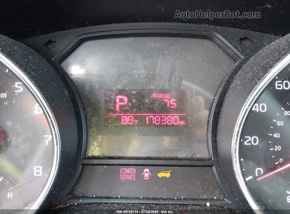 KNDMB5C15G6085776 2016 KIA SEDONA Purple Вид задніх сидінь
