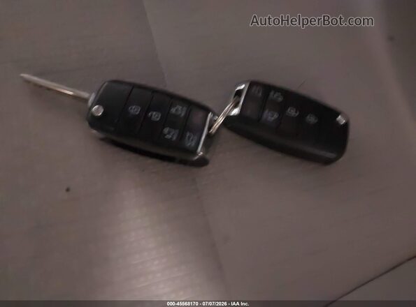 KNDMB5C15H6218599 2017 KIA SEDONA Silver Вид панелі приладів