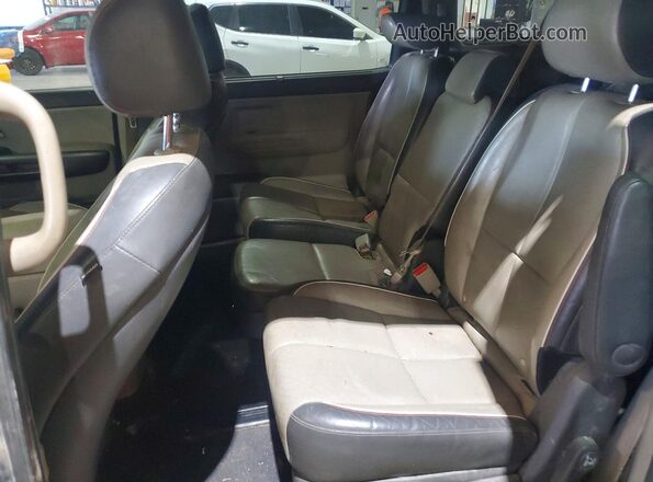 KNDMB5C15H6239761 2017 KIA SEDONA Gray Սալոնի հետևի տեսք