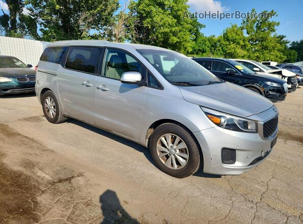 KNDMB5C15H6265955 2017 KIA SEDONA Silver Przód prawy