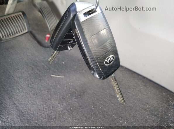 KNDMB5C15J6389147 2018 KIA SEDONA Gray Вид панелі приладів