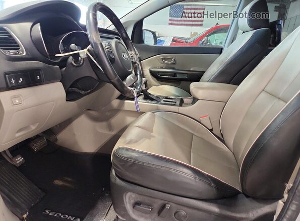 KNDMB5C15L6635908 2020 KIA SEDONA Gray წინა სალონის ხედი