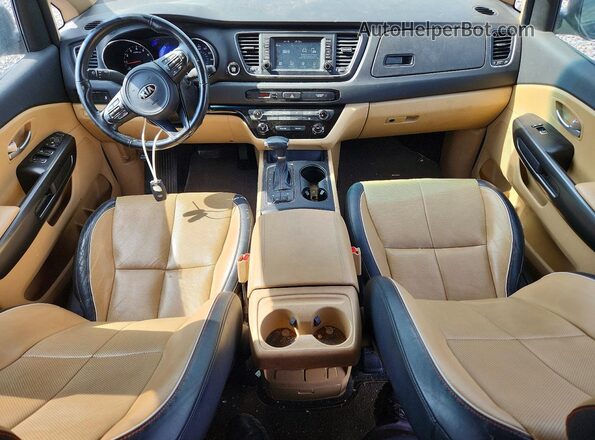 KNDMB5C16J6367898 2018 KIA SEDONA Black Widok deski rozdzielczej