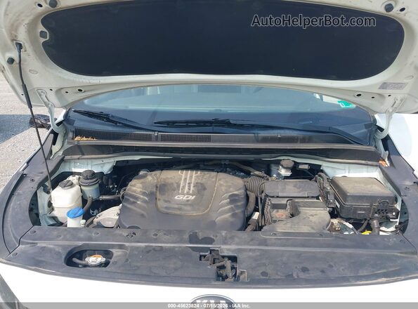KNDMB5C17G6213855 2016 KIA SEDONA White Rear view