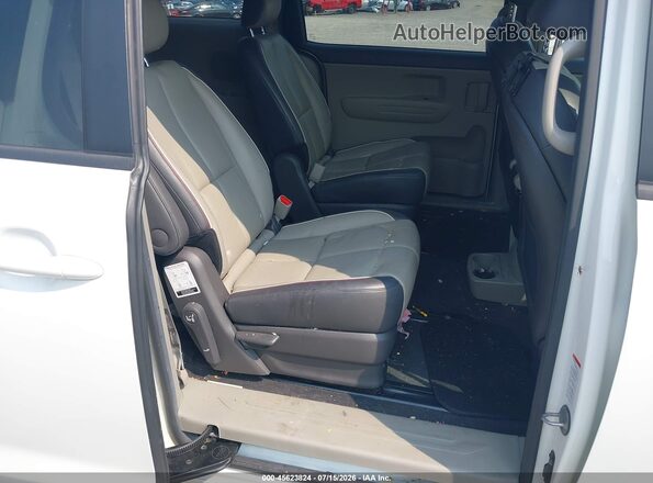 KNDMB5C17G6213855 2016 KIA SEDONA White VIN sticker view