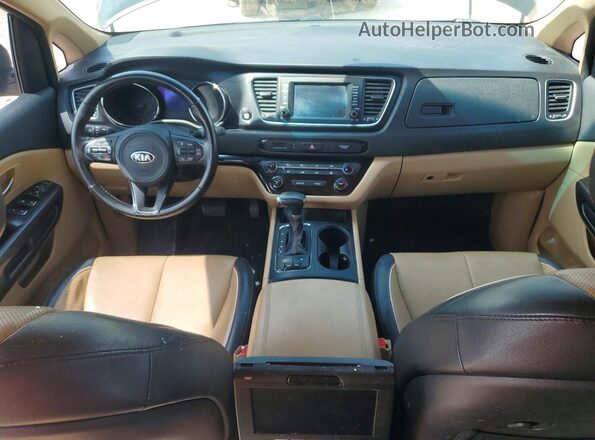 KNDMB5C17J6378621 2018 KIA SEDONA Black Widok deski rozdzielczej
