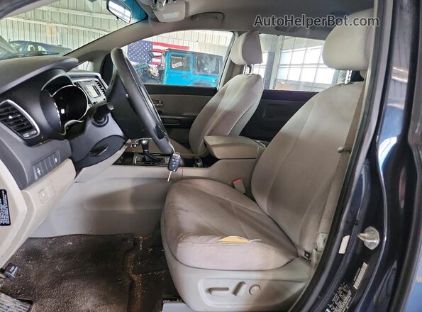 KNDMB5C18G6134453 2016 KIA SEDONA Синий Вид салона спереди