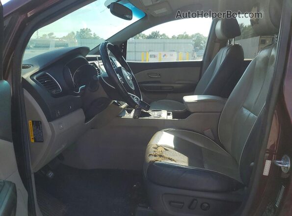 KNDMB5C18G6216392 2016 KIA SEDONA Бордовый Вид салона спереди