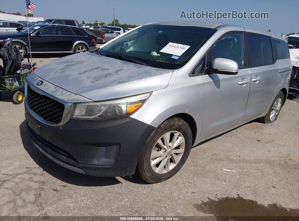 KNDMB5C18H6241973 2017 KIA SEDONA Silver წინა მარცხენა ხედი სამი მეოთხედიდან