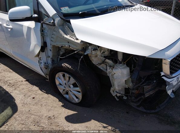 KNDMB5C18H6313447 2017 KIA SEDONA White Vista frontal