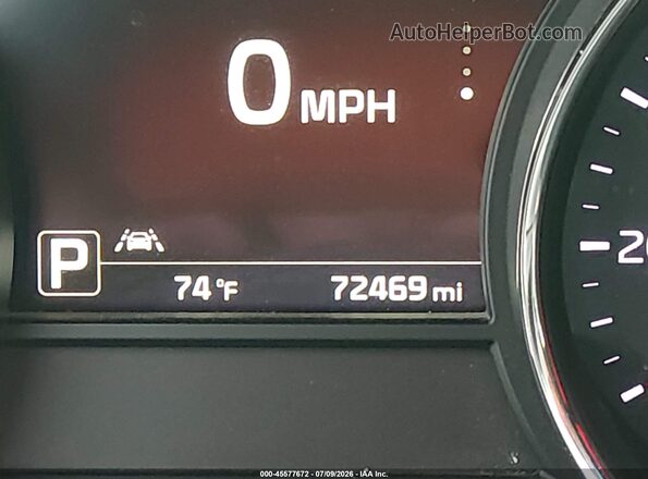 KNDMB5C19J6379978 2018 KIA SEDONA Maroon 