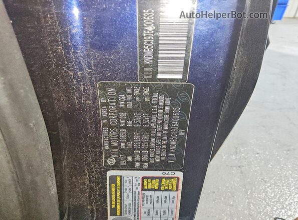 KNDMB5C19J6400635 2018 KIA SEDONA Blue VIN sticker view