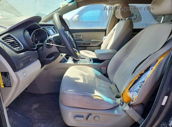 KNDMB5C1XG6090519 2016 KIA SEDONA Gray Widok wnętrza z przodu