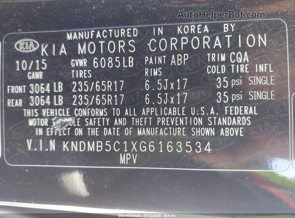 KNDMB5C1XG6163534 2016 KIA SEDONA Black Vista del compartimento del motor