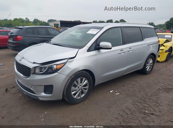 KNDMB5C1XH6283156 2017 KIA SEDONA Silver Front left