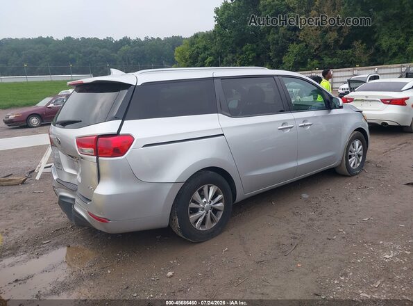 KNDMB5C1XH6283156 2017 KIA SEDONA Silver Rear right