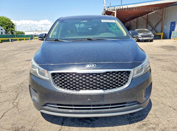 KNDMB5C1XH6322697 2017 KIA SEDONA Black Widok z przodu