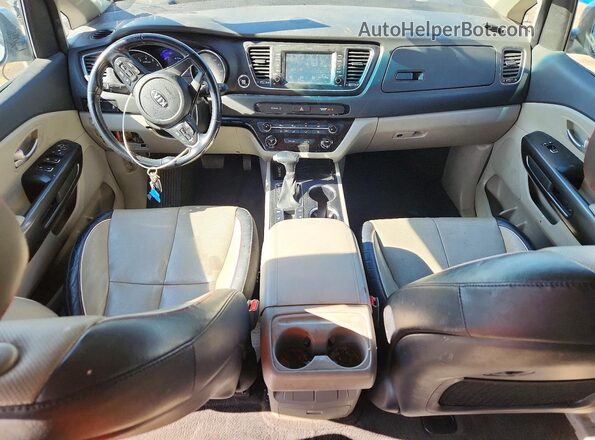 KNDMB5C1XM6664550 2021 KIA SEDONA Silver წინა პანელის ხედი