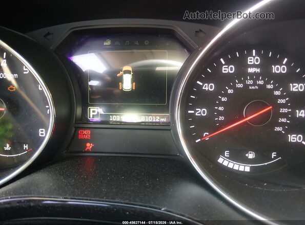 KNDMC5C14H6255656 2017 KIA SEDONA Maroon Вид задніх сидінь