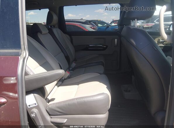 KNDMC5C14H6255656 2017 KIA SEDONA Maroon Вид наклейки з VIN-кодом