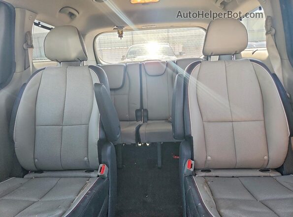 KNDMC5C18G6104026 2016 KIA SEDONA Charcoal Rear seats view