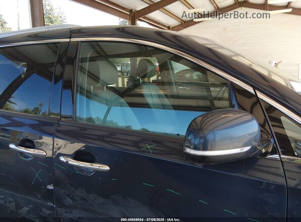 KNDME5C17G6117294 2016 KIA SEDONA Blue Rear interior view