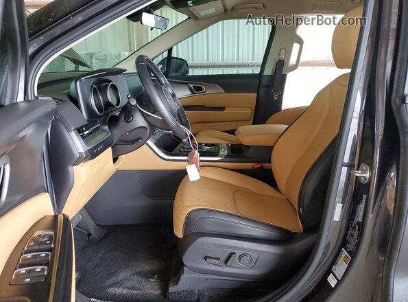 KNDNB4H30R6433902 2024 KIA CARNIVAL Black წინა სალონის ხედი