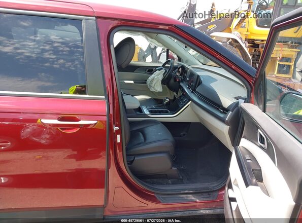 KNDNB4H31P6223113 2023 KIA CARNIVAL MPV Red Vista interior delantera
