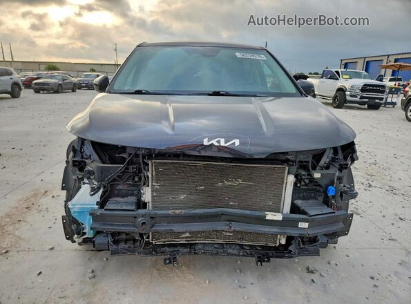KNDNB4H32P6280968 2023 KIA CARNIVAL Серый Вид спереди