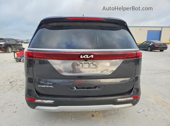 KNDNB4H32P6280968 2023 KIA CARNIVAL Серый Вид сзади