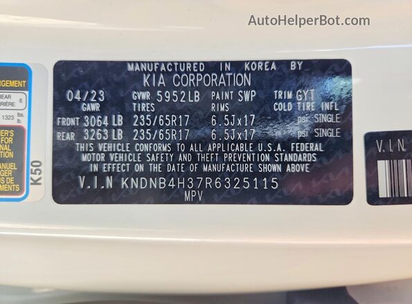 KNDNB4H37R6325115 2024 KIA CARNIVAL White Vista de la etiqueta del VIN