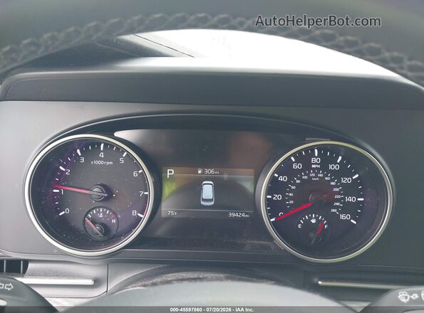 KNDNB4H3XP6207394 2023 KIA CARNIVAL LX FWD W/SE Черный Вид задних сидений