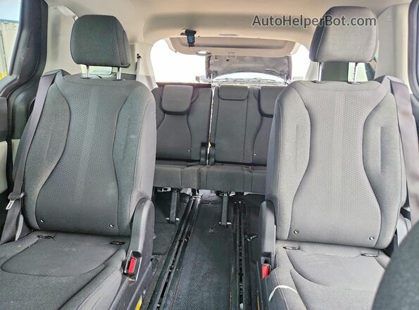 KNDNB5H39P6293240 2023 KIA CARNIVAL White Rear seats view