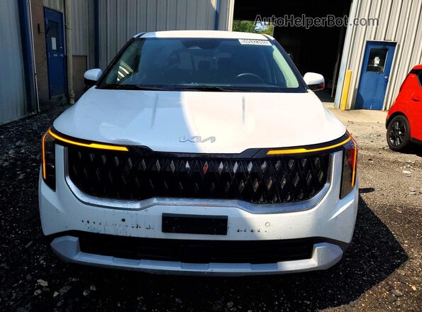 KNDNB5K31T6586603 2026 KIA CARNIVAL Белый Вид спереди
